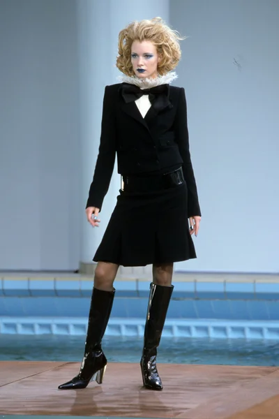Look 44